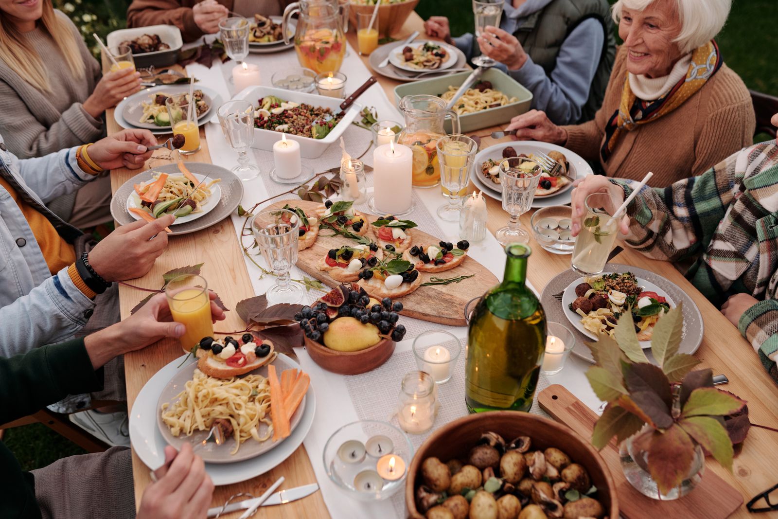 Grande tablée conviviale, plats à partager